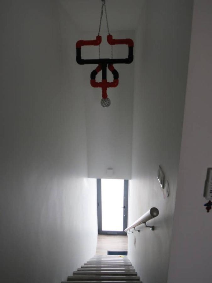 Hands House Magic Ponta Delgada